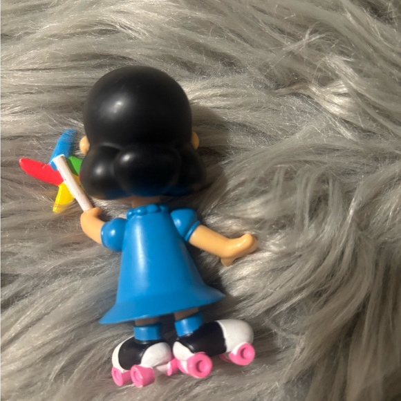 Peanuts Gang PVC Figurine Set By Just Play - Picture 6 of 16